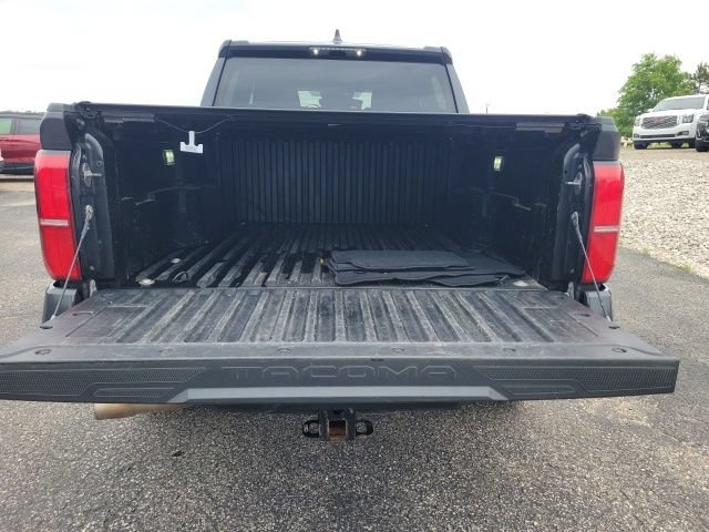 Used 2024 Toyota Tacoma TRD Sport AWD/4WD image 14