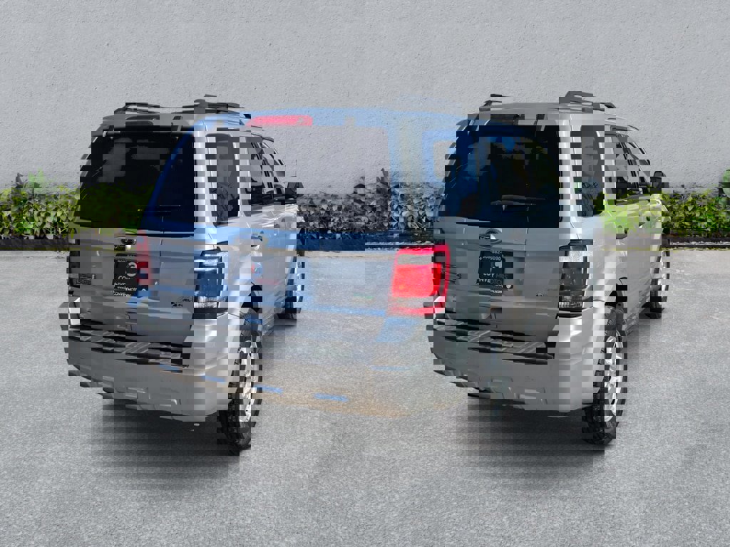 Used 2010 Ford Escape XLT image 6