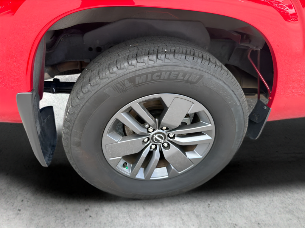 Certified 2025 Nissan Frontier SV RWD image 42