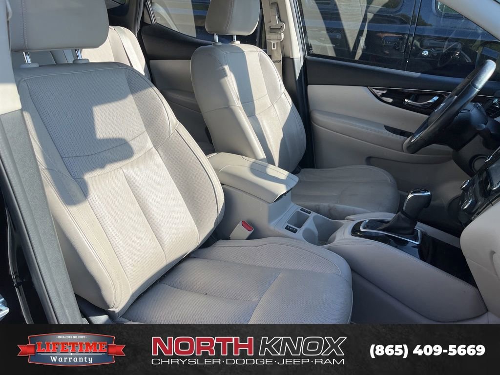 Used 2017 Nissan Rogue Sport SL w/ SL Premium Package FWD image 12