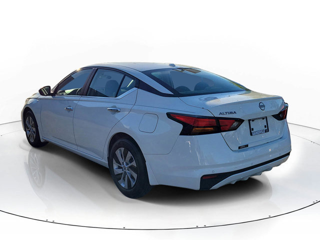 Used 2025 Nissan Altima 2.5 S image 3