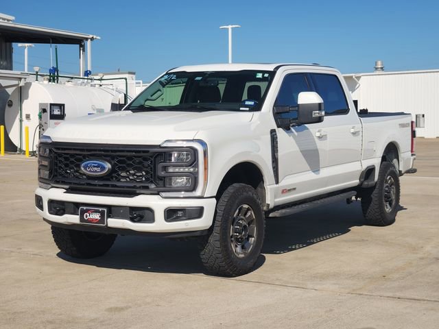 Used 2023 Ford F350 Lariat w/ Lariat Ultimate Package image 3