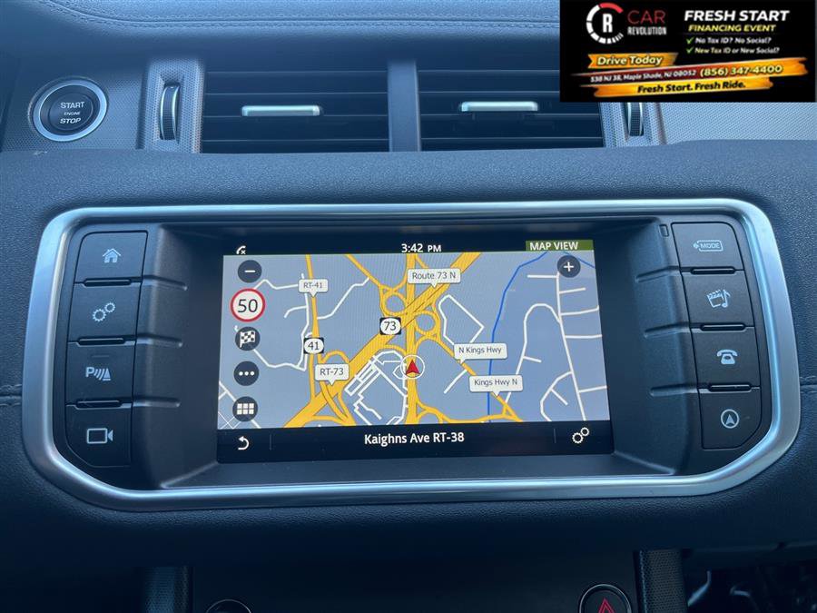 Used 2019 Land Rover Range Rover Evoque SE image 14