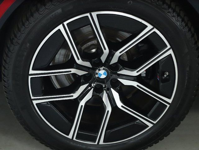 Certified 2023 BMW i7 xDrive60 image 13
