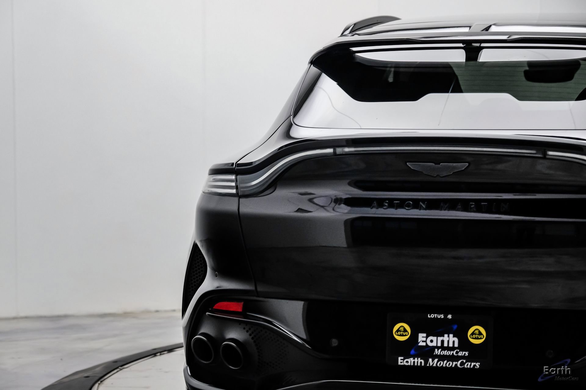 Used 2023 Aston Martin DBX 707 image 14