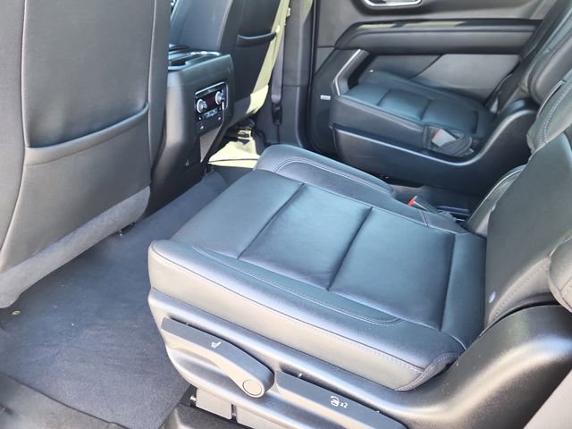 Used 2022 Chevrolet Tahoe LT w/ LT Signature Plus Package AWD/4WD image 8