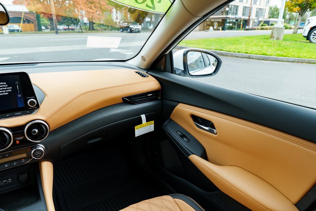 New 2025 Nissan Sentra SV w/ SV Premium Package image 9