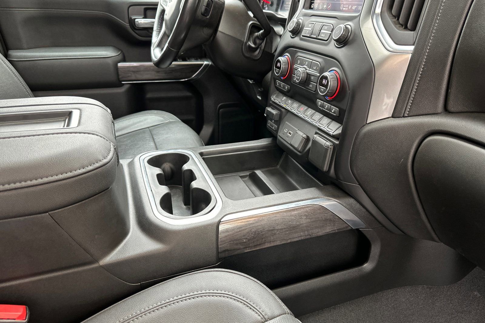 Used 2021 Chevrolet Silverado 2500 LTZ w/ LTZ Plus Package image 16