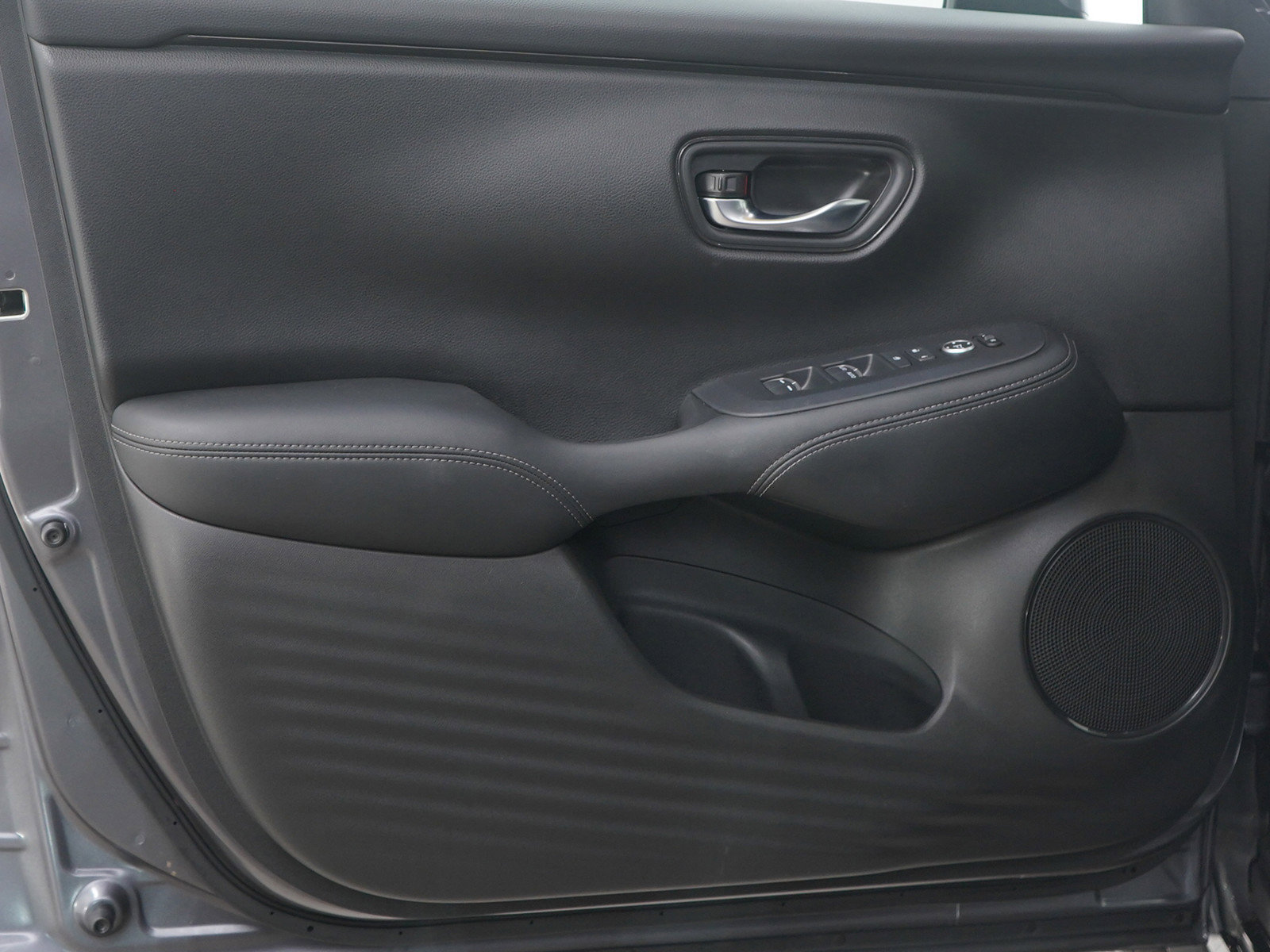 Used 2023 Honda HR-V EX-L image 19