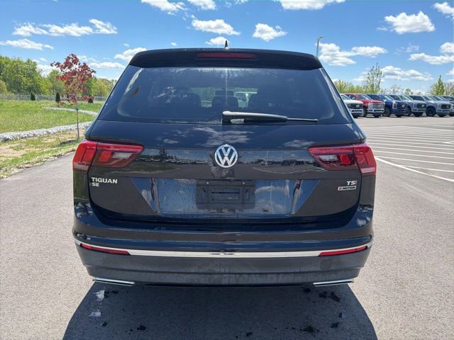 Used 2018 Volkswagen Tiguan SE w/ Panoramic Sunroof Package AWD/4WD image 8