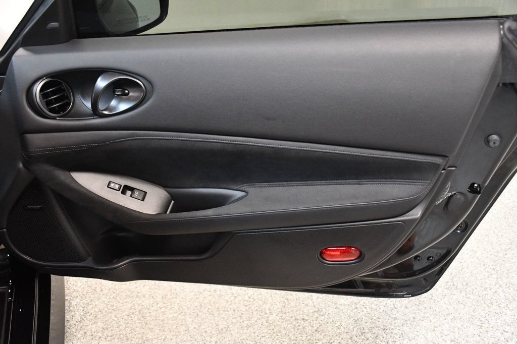 Used 2024 Nissan Z Performance w/ Floor Mat Package RWD image 23