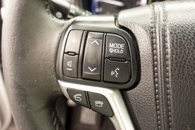 Used 2015 Toyota Highlander XLE image 14