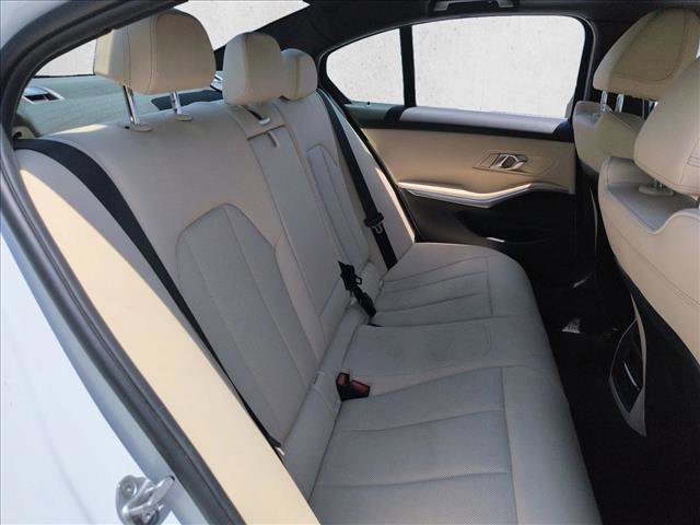 Used 2024 BMW 330i Sedan w/ Premium Package RWD image 10