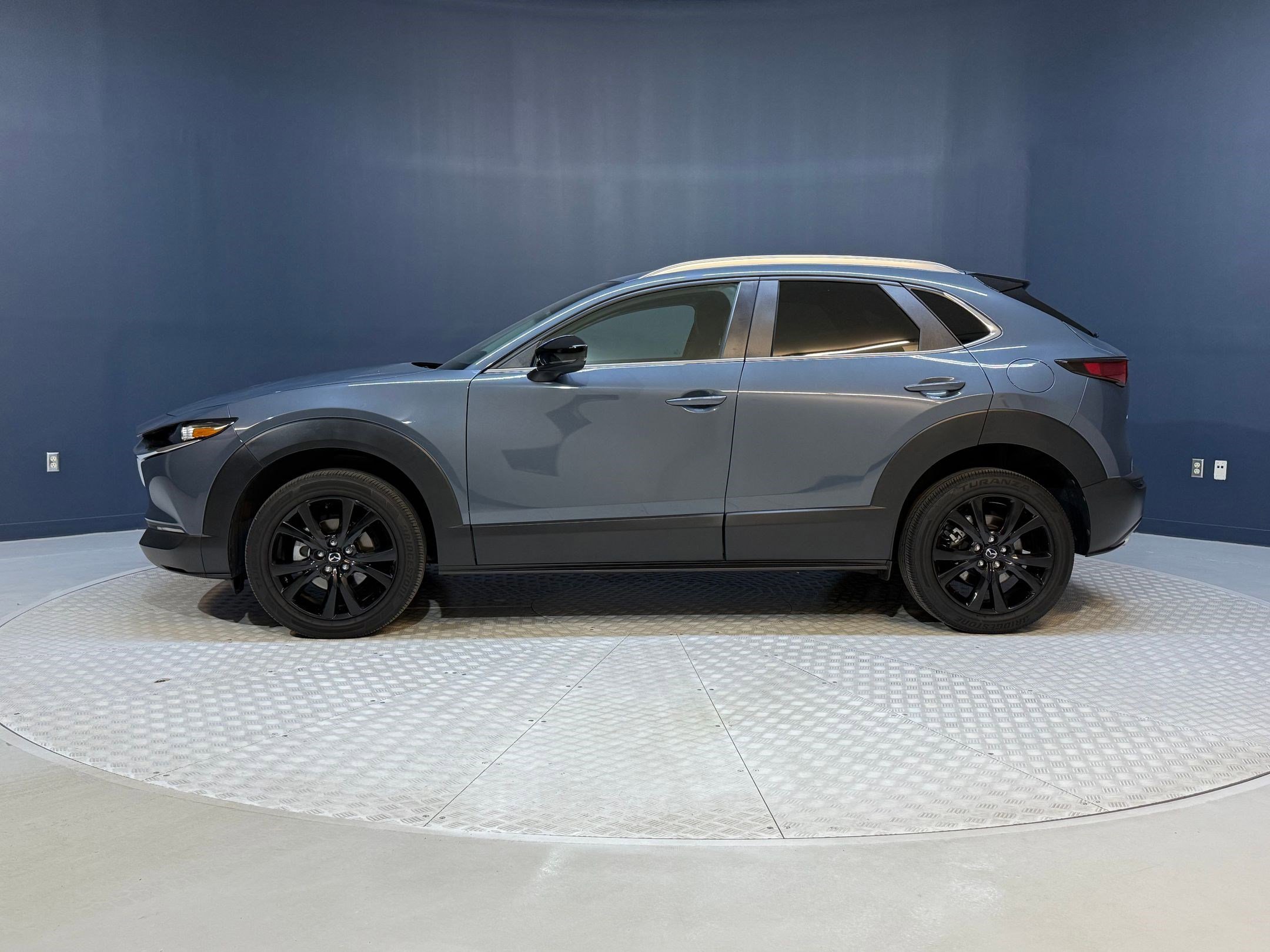 Used 2022 MAZDA CX-30 AWD 2.5 S w/ Preferred Package image 2