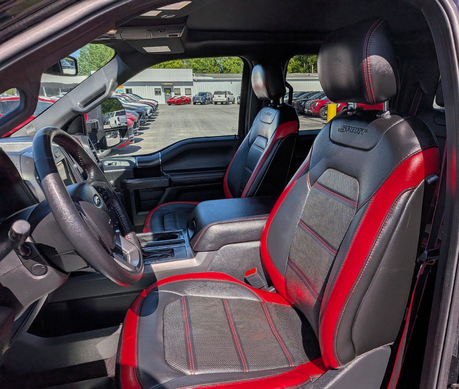 Used 2019 Ford F150 Lariat w/ Equipment Group 502A Luxury AWD/4WD image 11