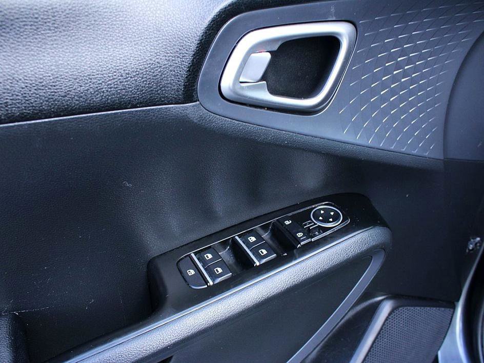 Used 2021 Kia Soul S FWD image 9