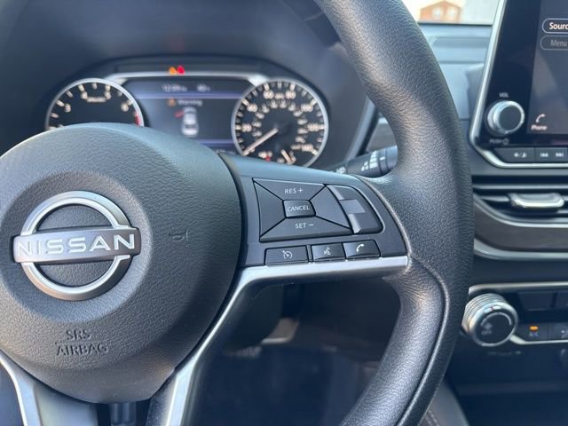 Used 2023 Nissan Altima 2.5 SV image 13