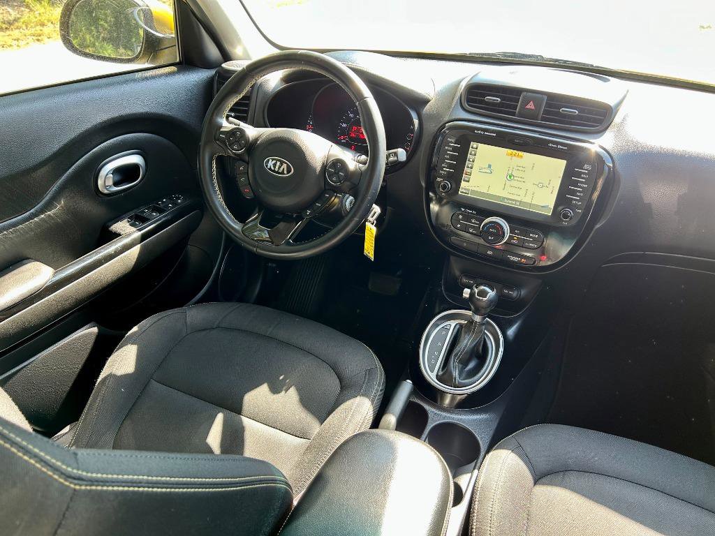 Used 2016 Kia Soul + w/ Audio Package image 11