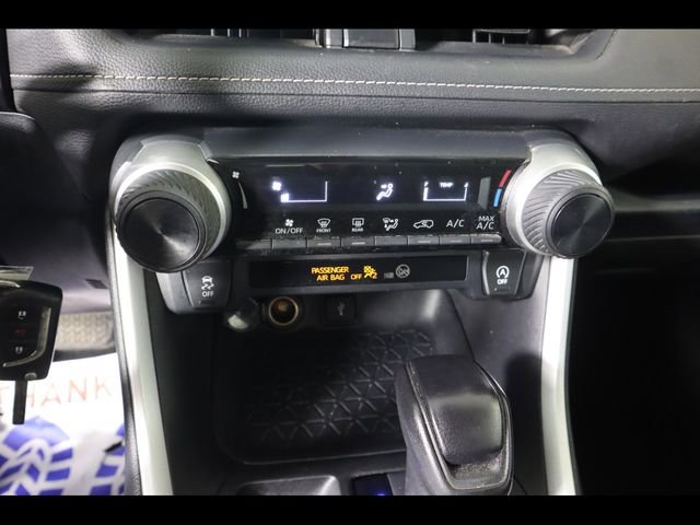 Used 2020 Toyota RAV4 LE w/ All Weather Liner Package image 36