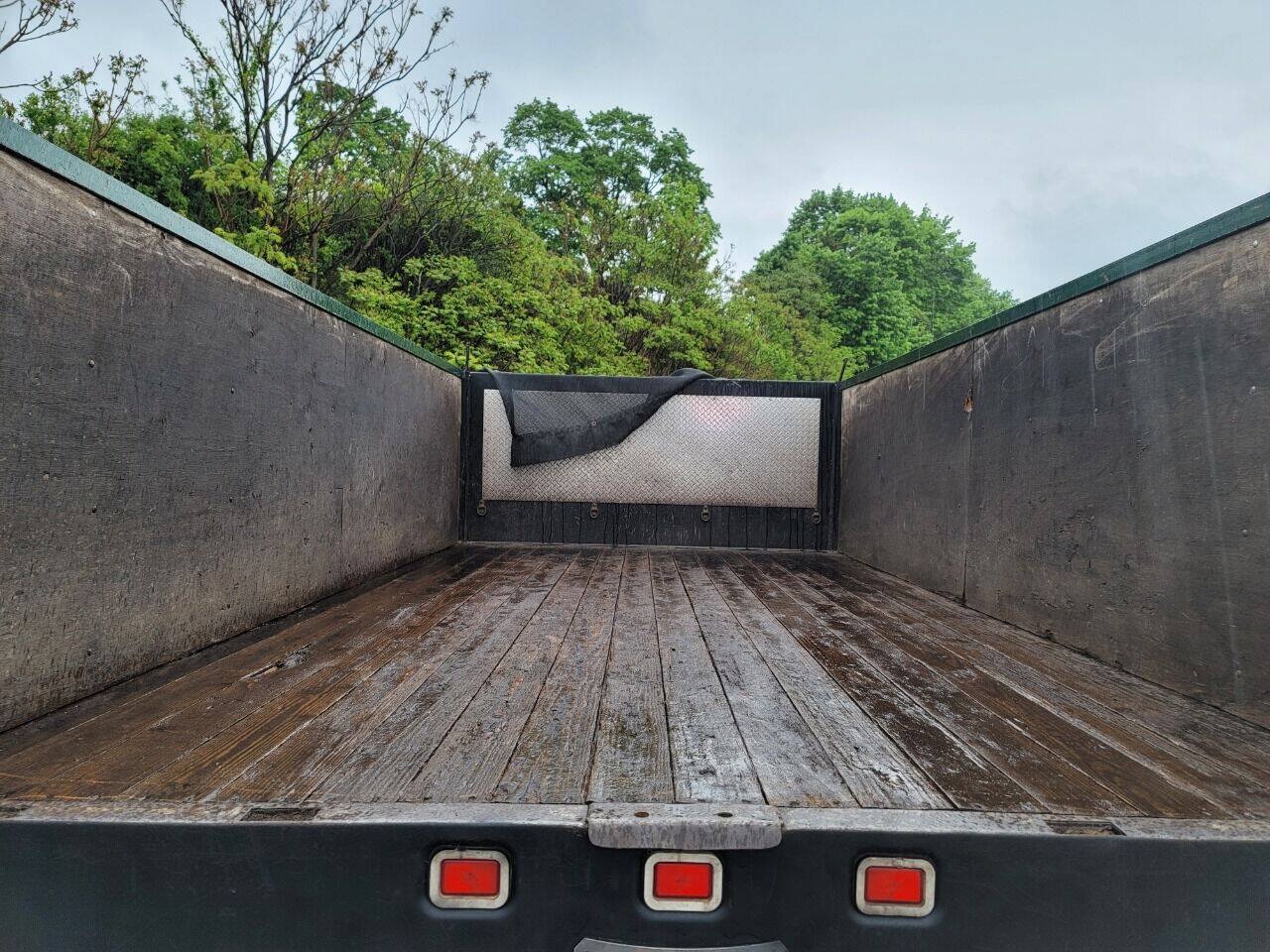 Used 2017 RAM 5500 Tradesman w/ Payload Upgrade Package RWD image 32
