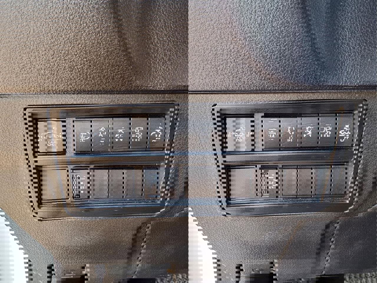 Used 2023 Toyota Tundra SR5 w/ SR5 Convenience Package image 16