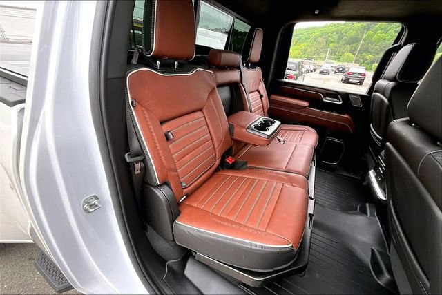 Used 2025 GMC Sierra 3500 Denali Ultimate AWD/4WD image 29