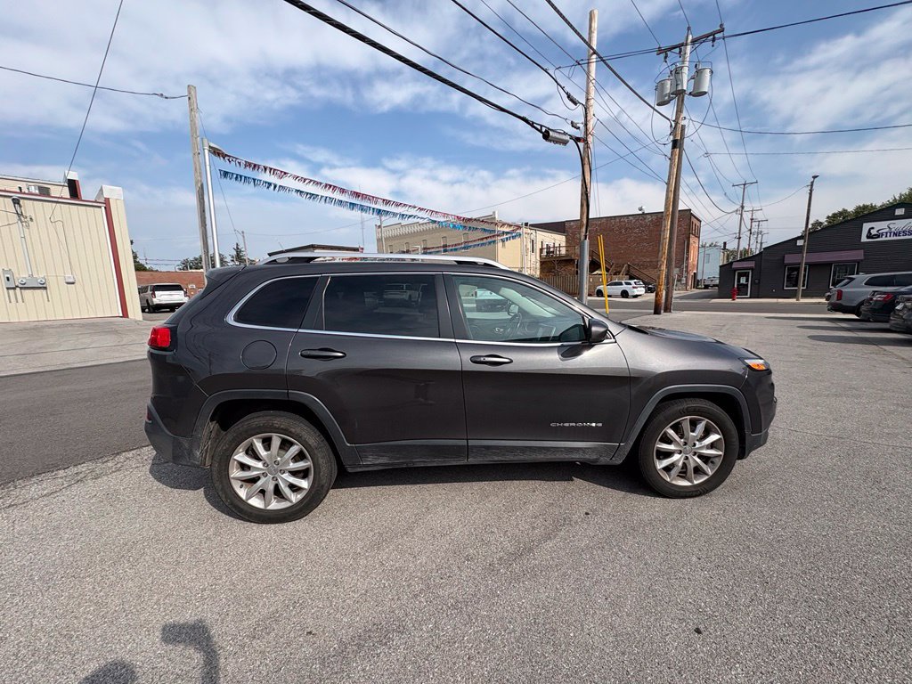 Used 2014 Jeep Cherokee Limited AWD/4WD image 6