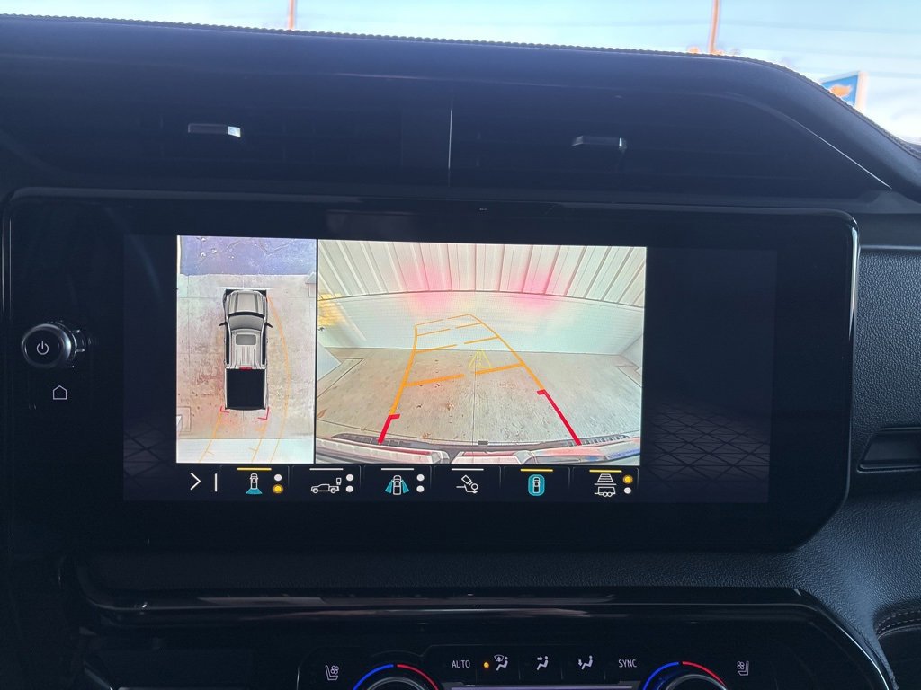 Used 2022 GMC Sierra 1500 AT4 w/ AT4 Premium Package image 18