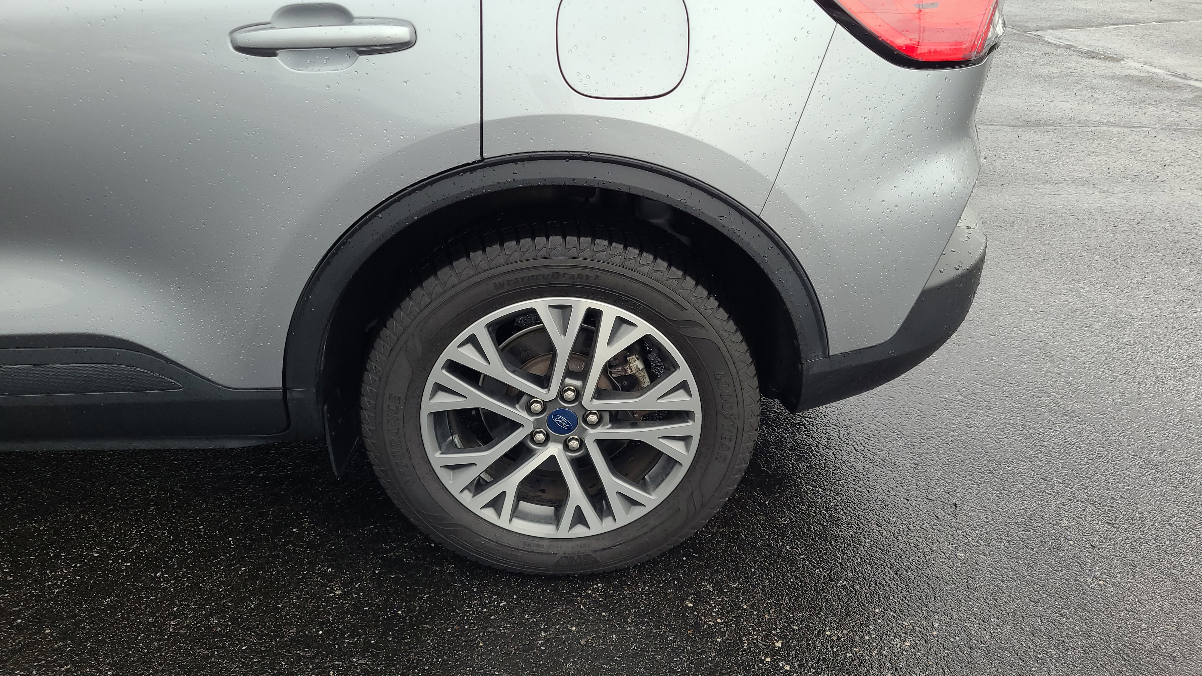 Used 2021 Ford Escape SEL image 10