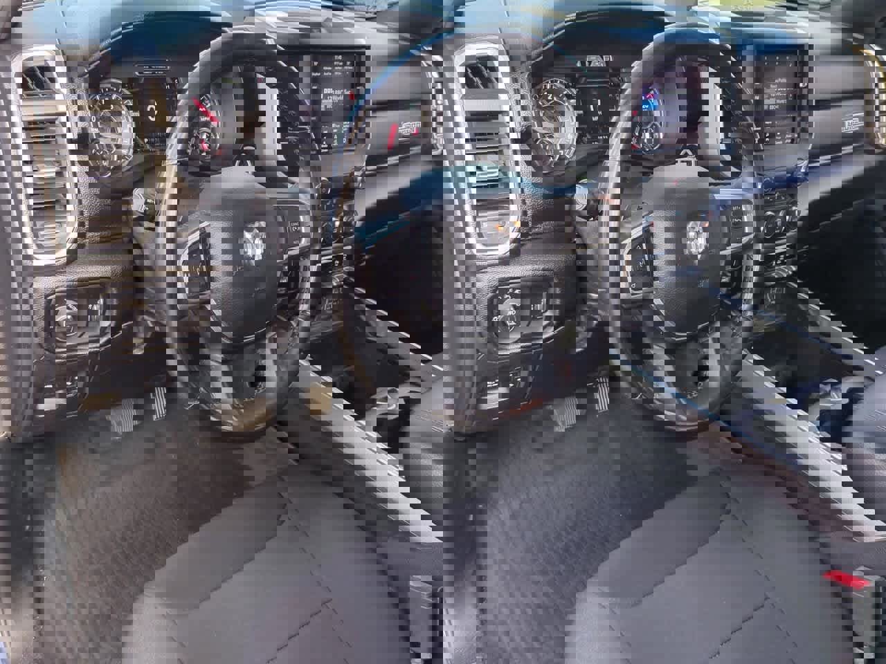 Used 2021 RAM 1500 Big Horn image 10