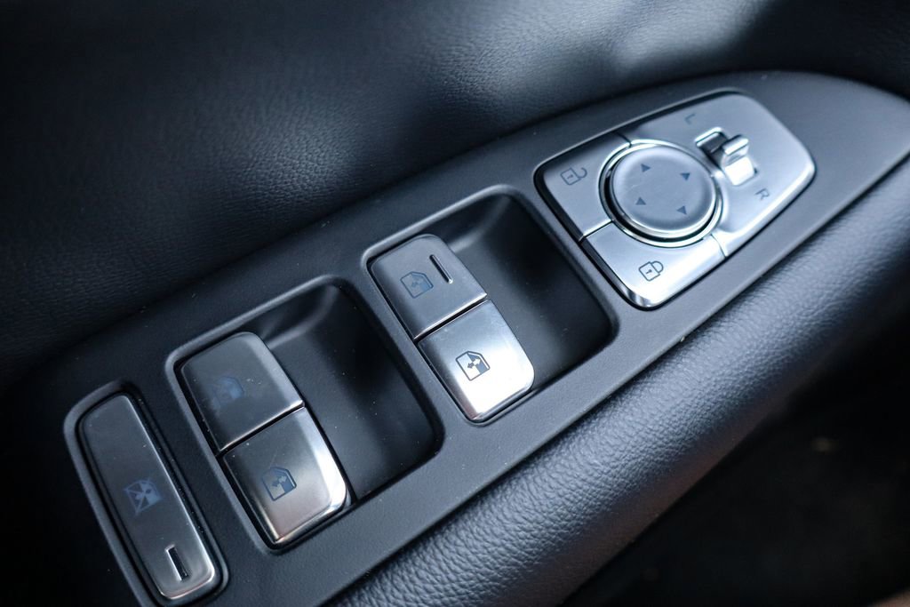 Used 2026 Genesis G70 2.5T image 20