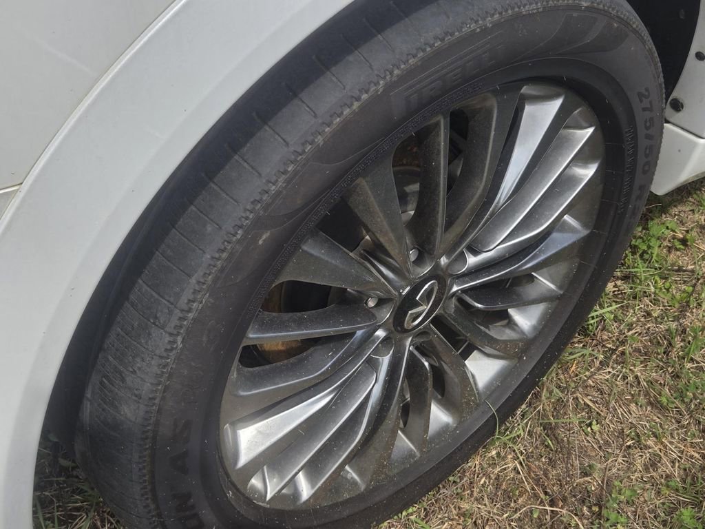 Used 2019 INFINITI QX80 Luxe w/ 22" Wheel Package image 9