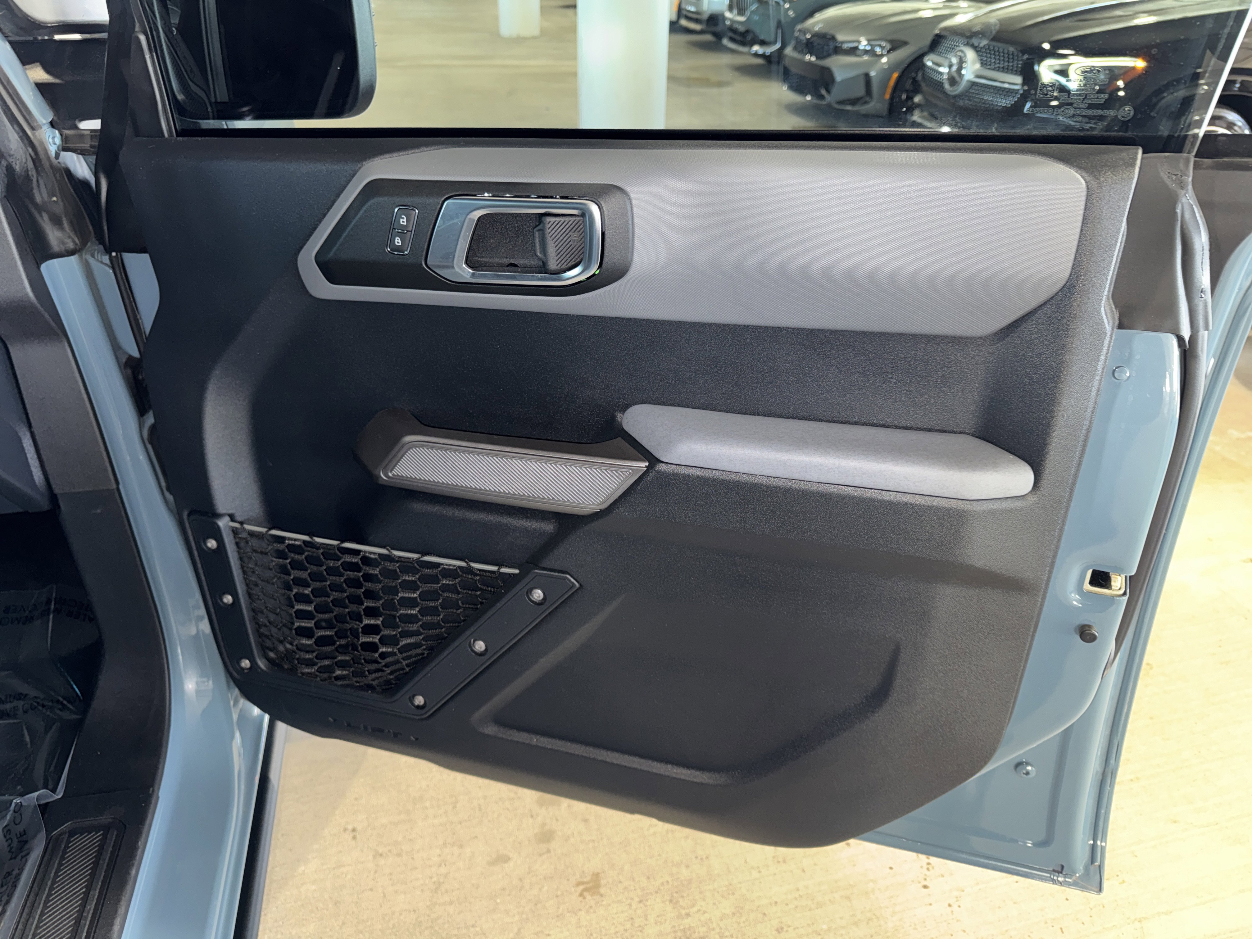 Used 2022 Ford Bronco Everglades image 9