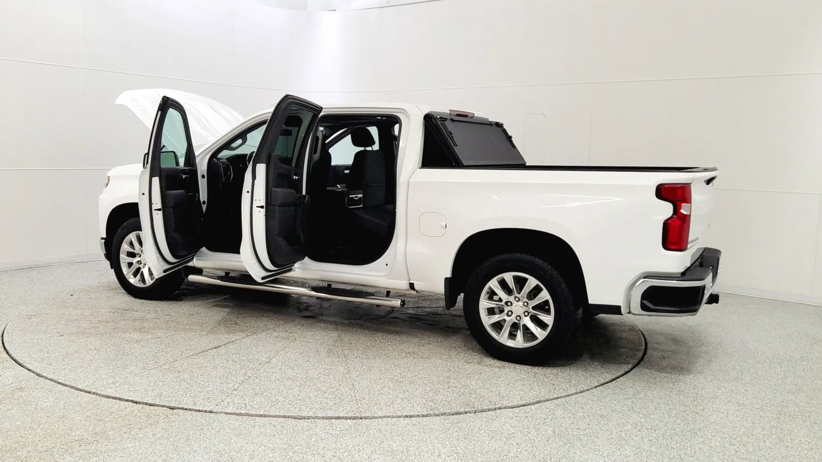 Used 2019 Chevrolet Silverado 1500 LTZ w/ LTZ Premium Package image 11