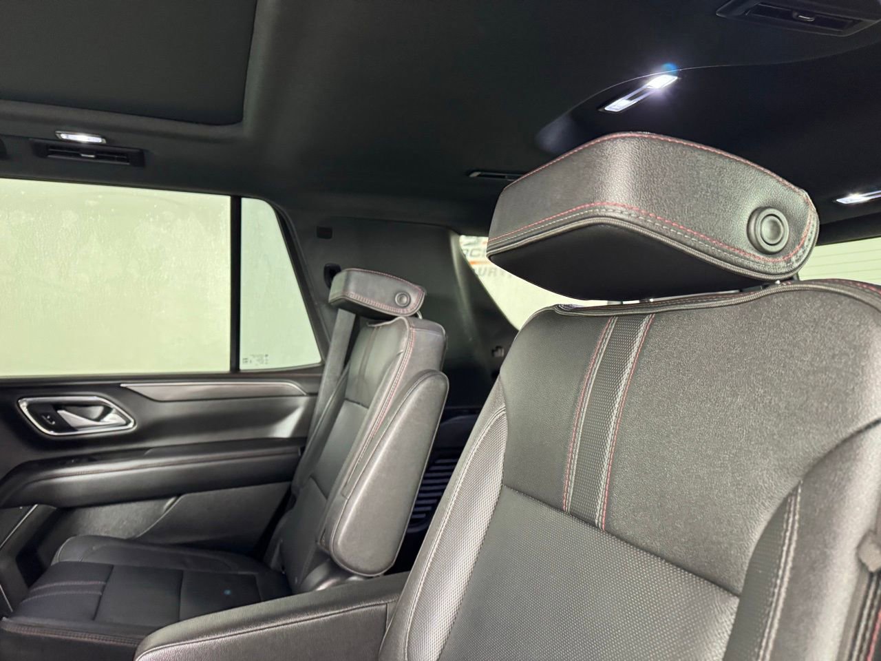 Used 2022 Chevrolet Tahoe RST w/ Luxury Package image 28