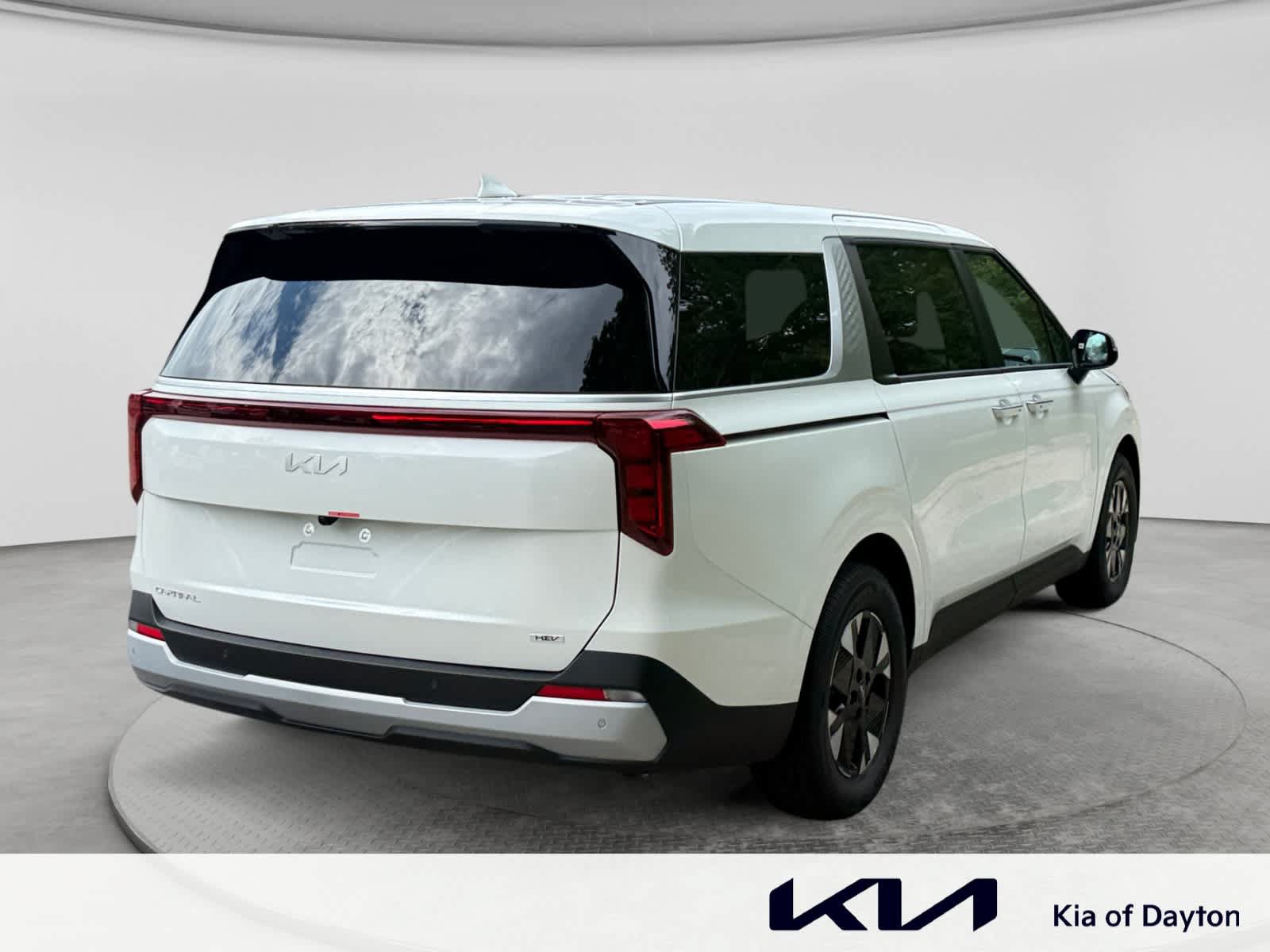New 2027 Kia Carnival LXS FWD image 5