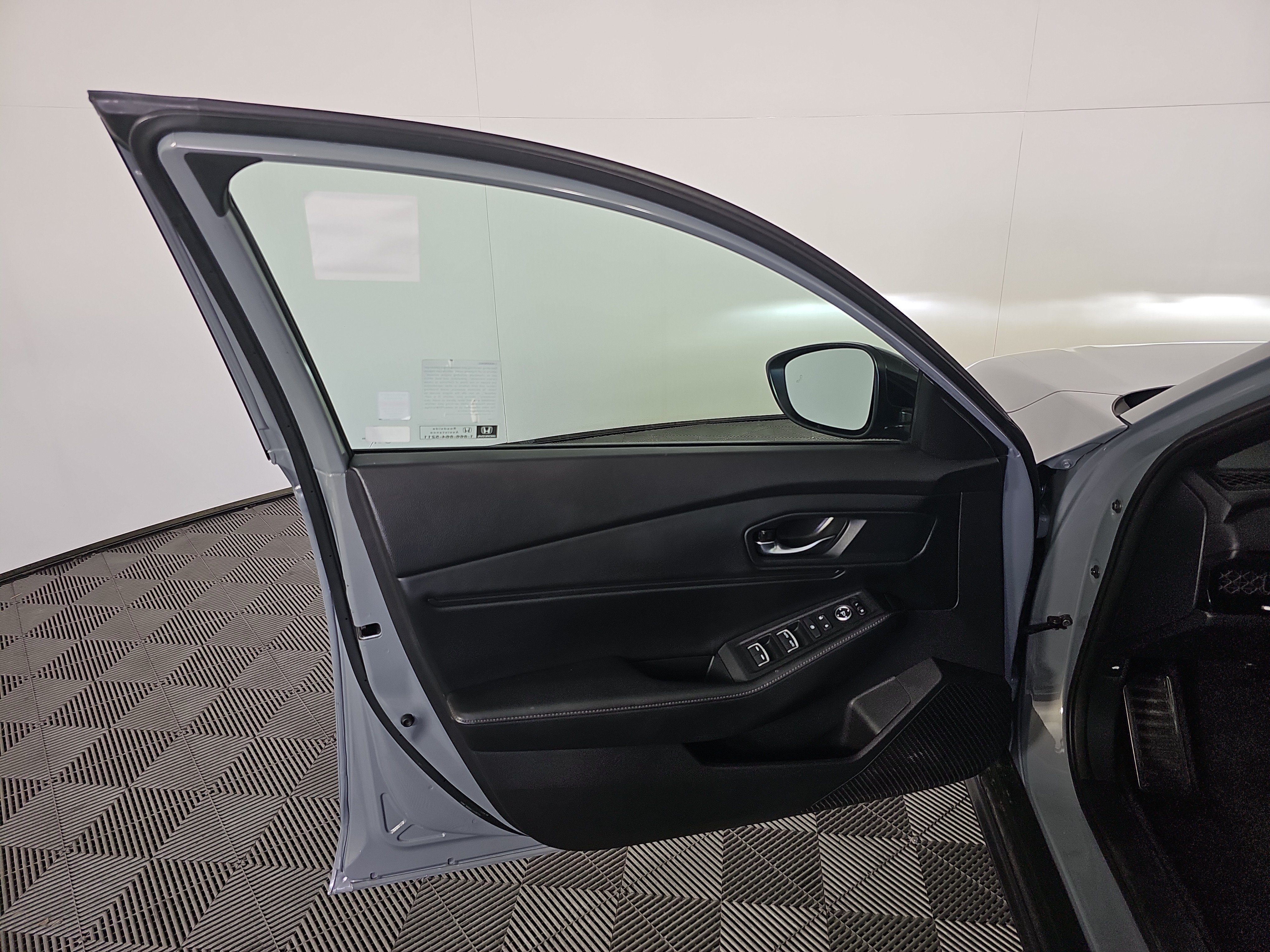 Certified 2025 Honda Accord Sport image 14