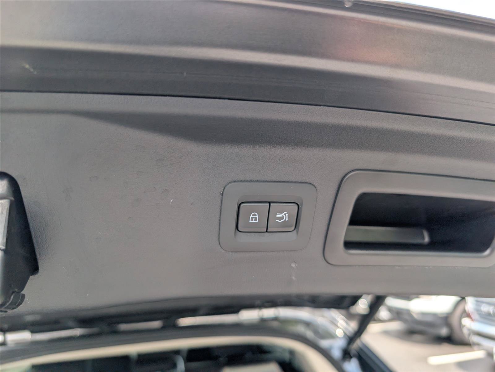 Used 2024 MAZDA CX-90 Plug-In Hybrid w/ Preferred AWD/4WD image 14