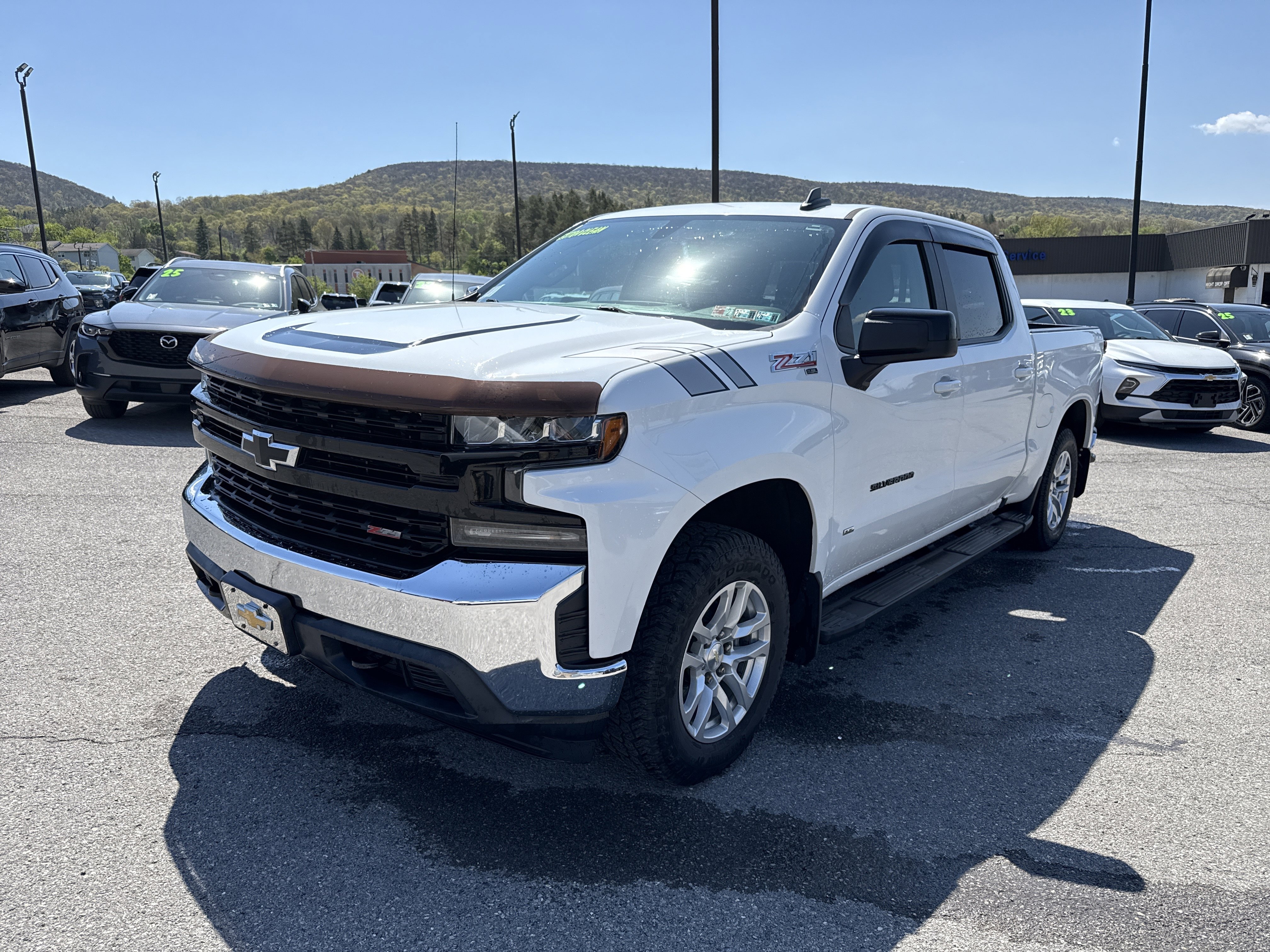 Used 2019 Chevrolet Silverado 1500 LT w/ All-Star Edition AWD/4WD image 7