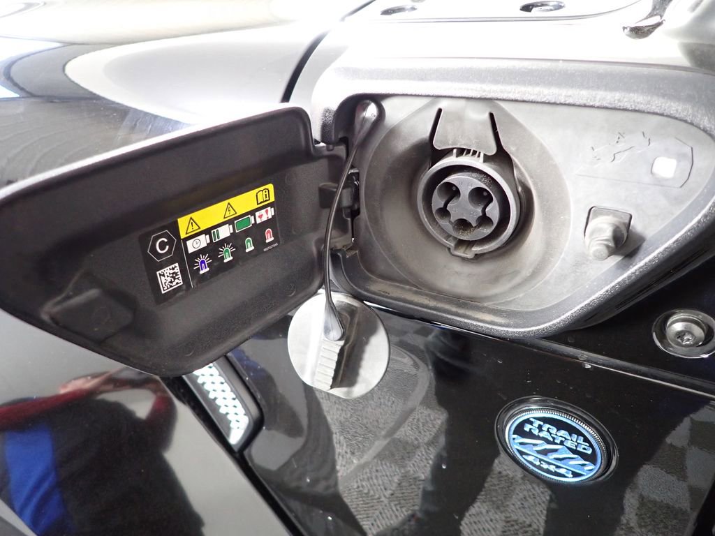 Used 2021 Jeep Wrangler Unlimited Sahara image 6