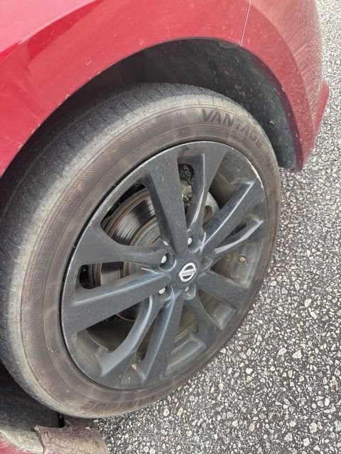 Used 2017 Nissan Altima 2.5 SR w/ Midnight Edition Package image 11