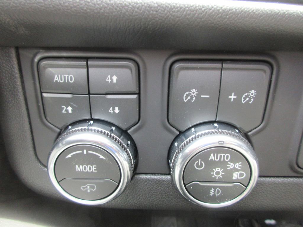 New 2026 GMC Yukon Denali AWD/4WD image 18