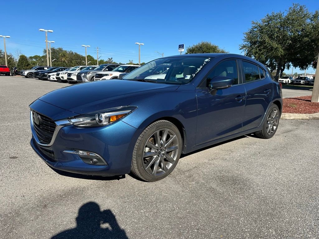 Used 2018 MAZDA MAZDA3 Grand Touring w/ Premium Equipment Package image 12