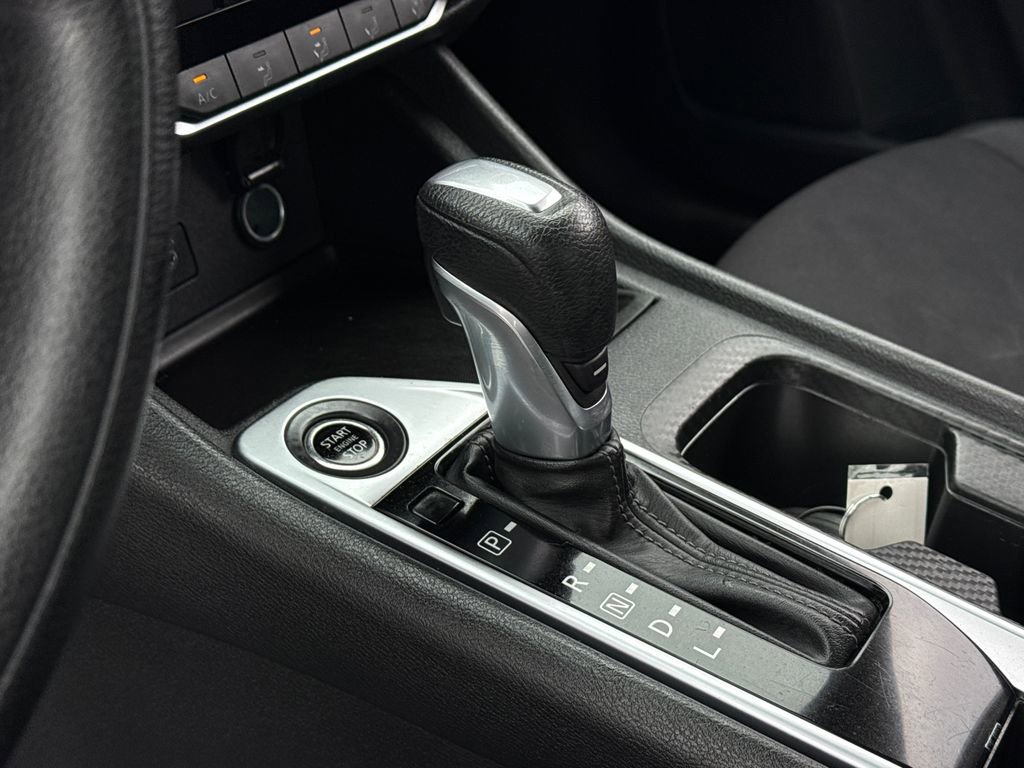 Used 2023 Nissan Sentra SV image 22