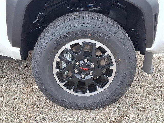 New 2025 Toyota Tacoma TRD Off-Road image 8