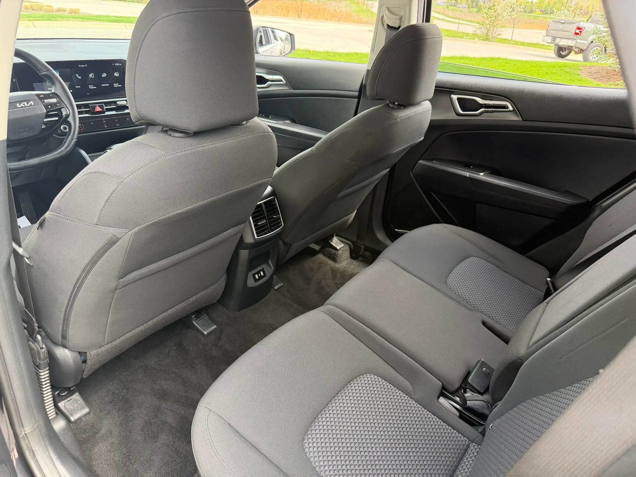 Used 2026 Kia Sportage LX FWD image 15