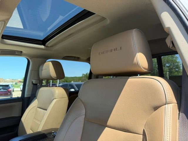 Used 2018 GMC Sierra 2500 Denali w/ Duramax Plus Package AWD/4WD image 16