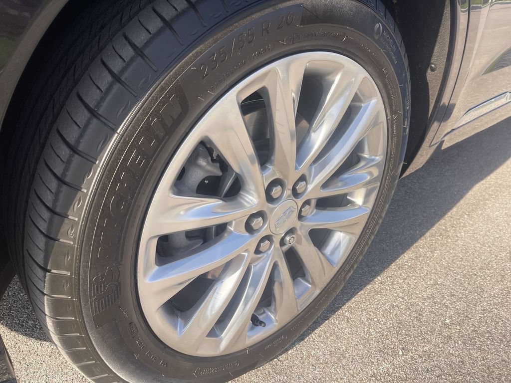 Certified 2024 Cadillac XT6 Premium Luxury w/ LPO, Floor Liner Package AWD/4WD image 11