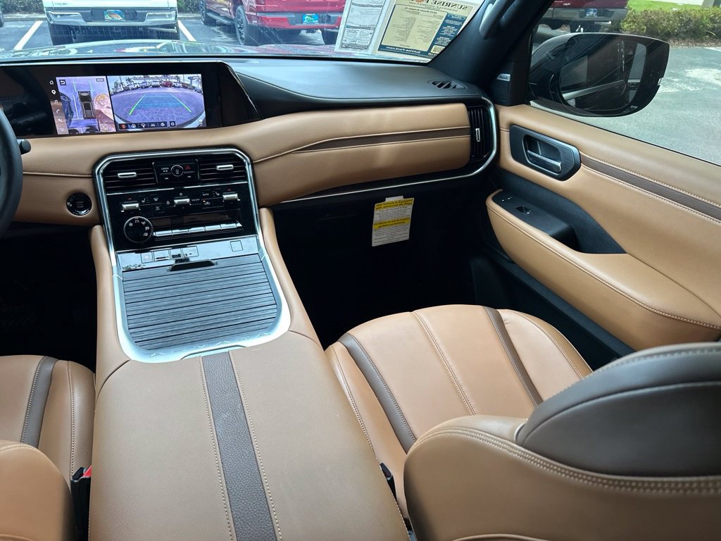 Used 2025 Nissan Armada SL w/ Captain's Chari Seat Package RWD image 12