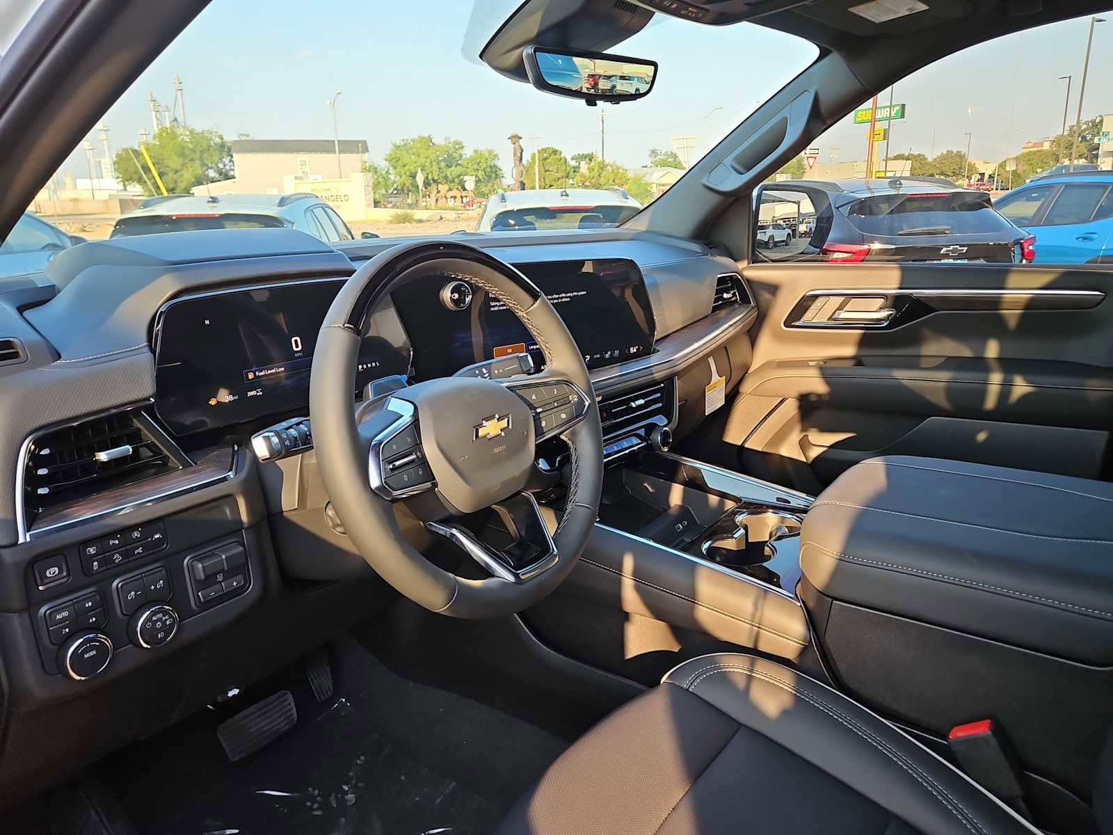 New 2025 Chevrolet Suburban Premier AWD/4WD image 2